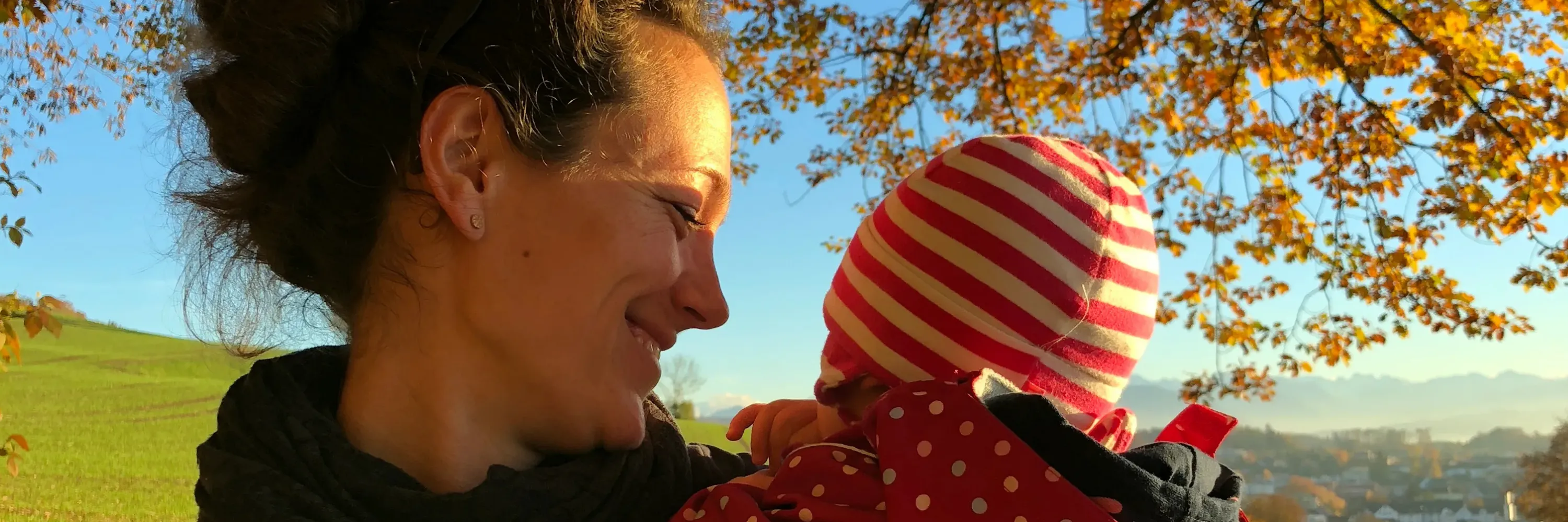 «Nach Affoltern zu gehen war sowohl die beste als auch die schwierigste Entscheidung für mich». Annika und ihre Tochter verbrachten insgesamt 8 Wochen auf der Mutter-Kind-Station des Spitals Affoltern. (Bild: Annika Redlich)