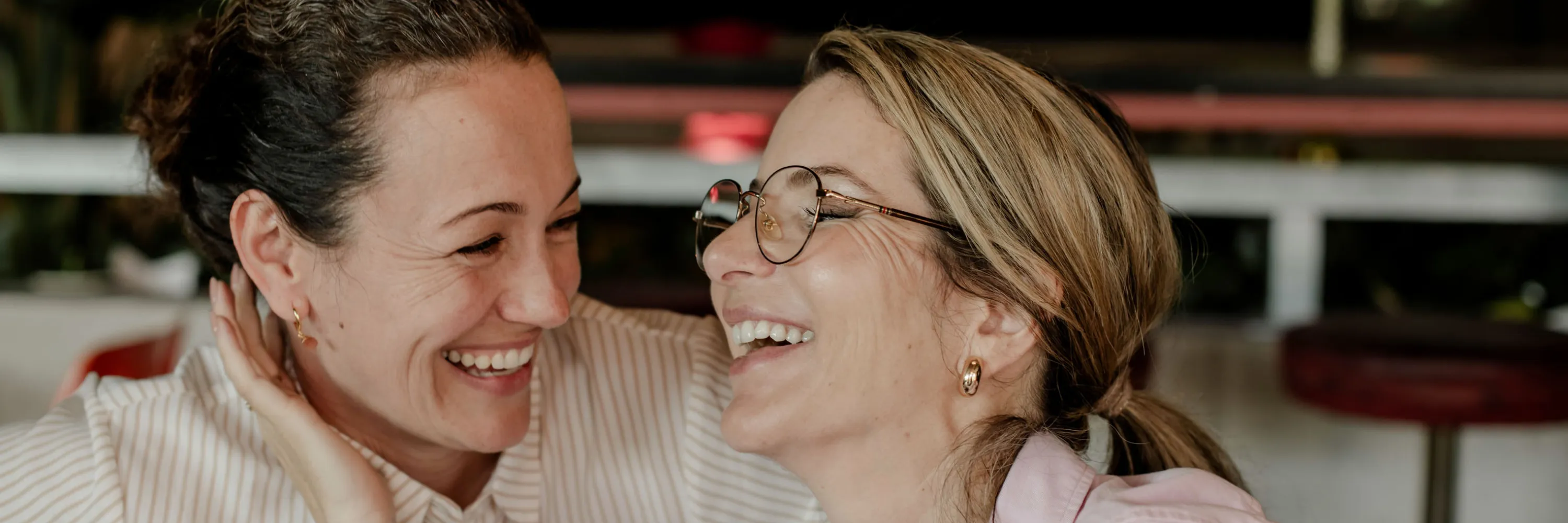 Annika Redlich & Andrea Borzatta (r.) setzen sich seit vielen Jahren gemeinsam mit allen Mitgliedern für Betroffene in der Schweiz ein.