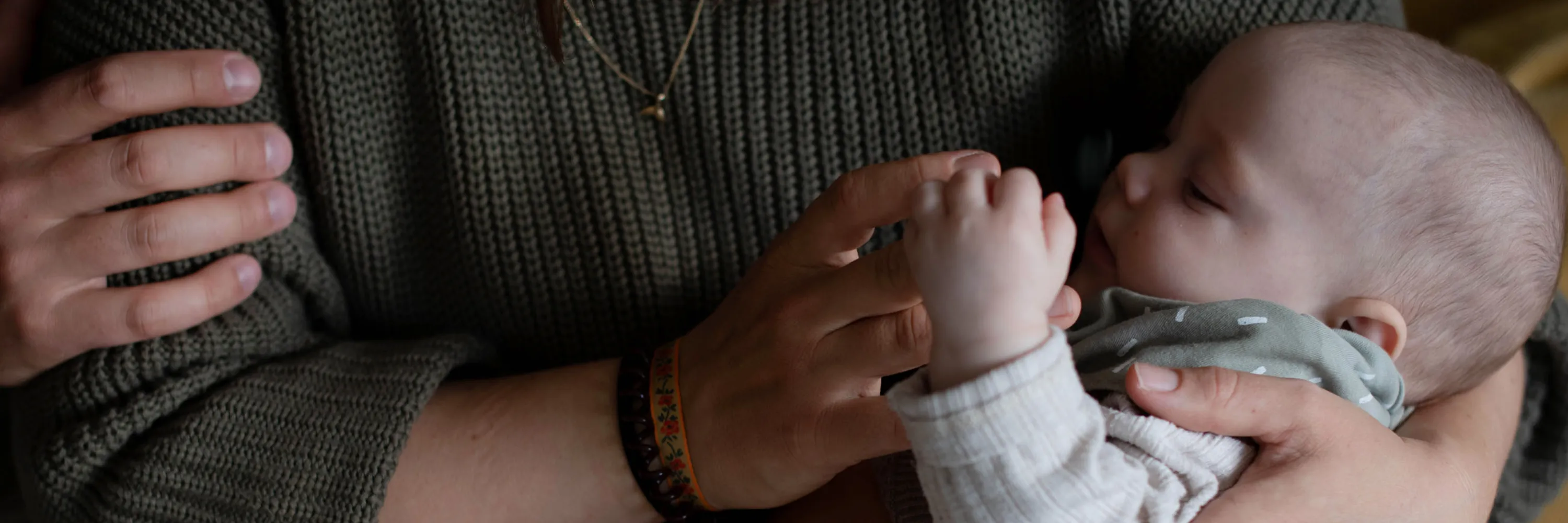 Setzen Sie sich für Familien in psychischer Not rund um die Geburt ein.